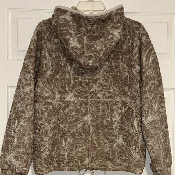 prAna Pullover Hoodie - Picture 8 of 8